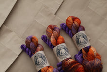 Load image into Gallery viewer, Burning Lilac Sock Set