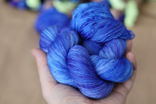 Load image into Gallery viewer, Blue Hydrangea