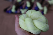 Load image into Gallery viewer, Prim